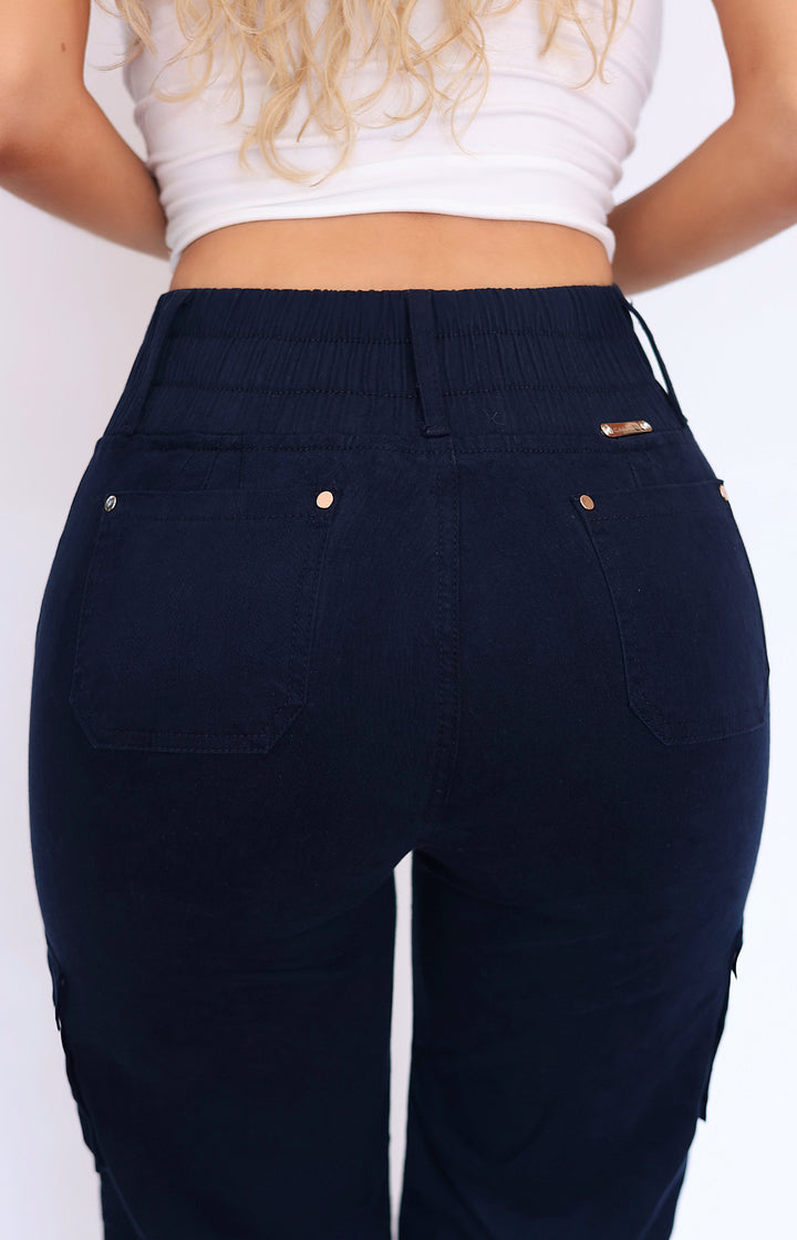 Pantalon Cargo Color Marino Con Bolsas